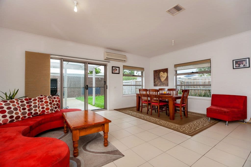 40 Farmhouse Boulevard, EPPING VIC 3076, Epping - Thumbnail 3
