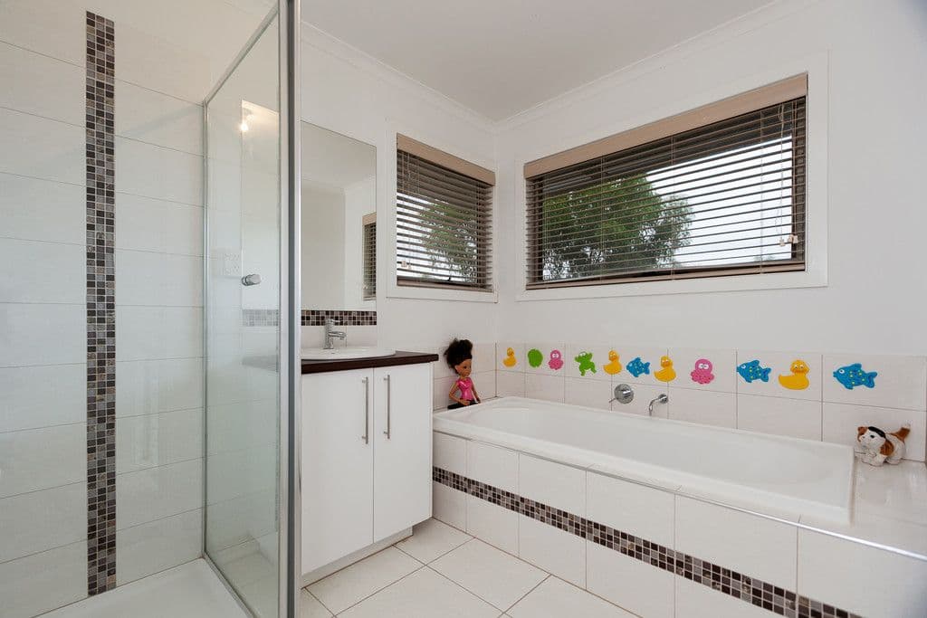 40 Farmhouse Boulevard, EPPING VIC 3076, Epping - Thumbnail 4