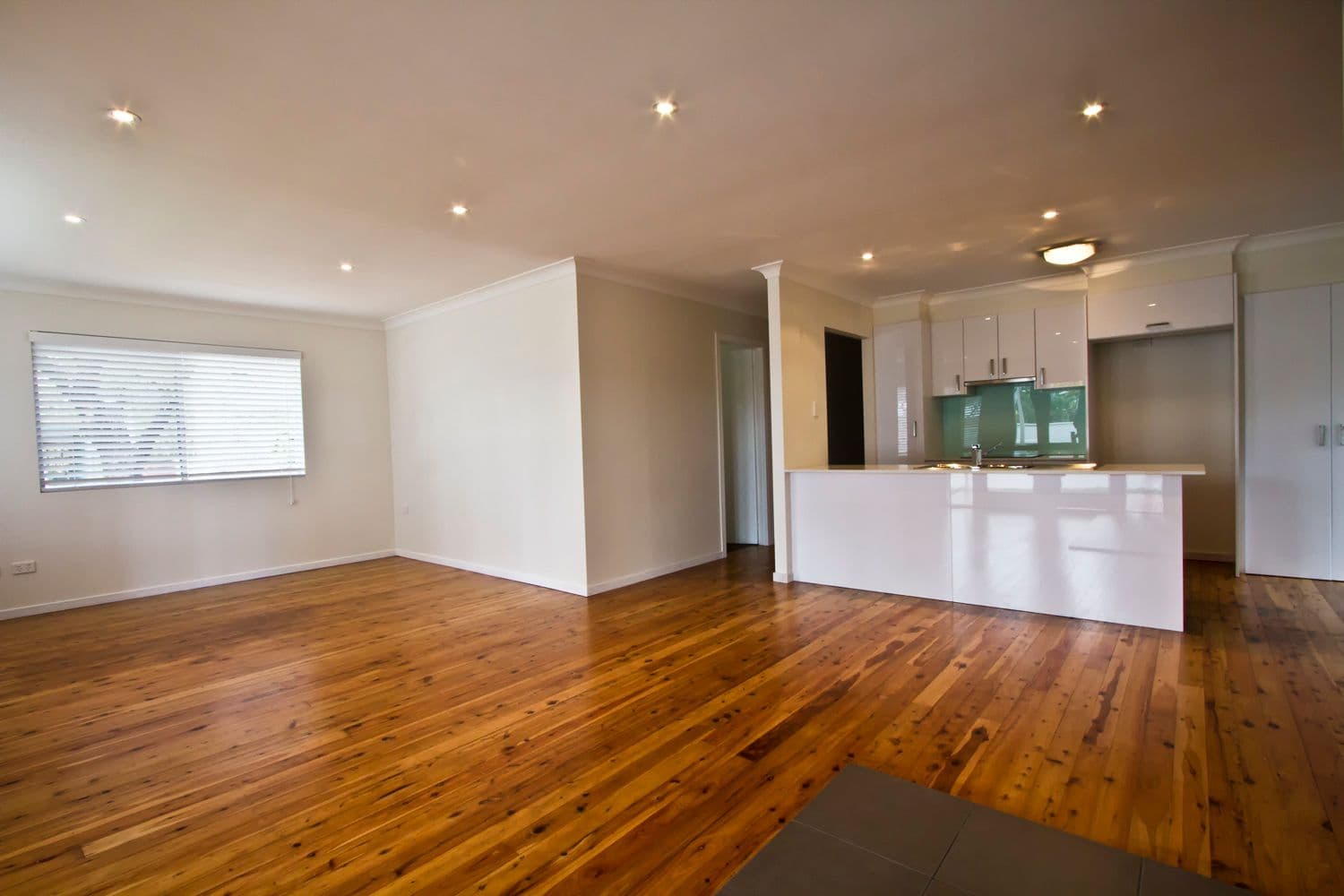 1 Jippi Avenue, Southport QLD 4215, Southport - Thumbnail 3