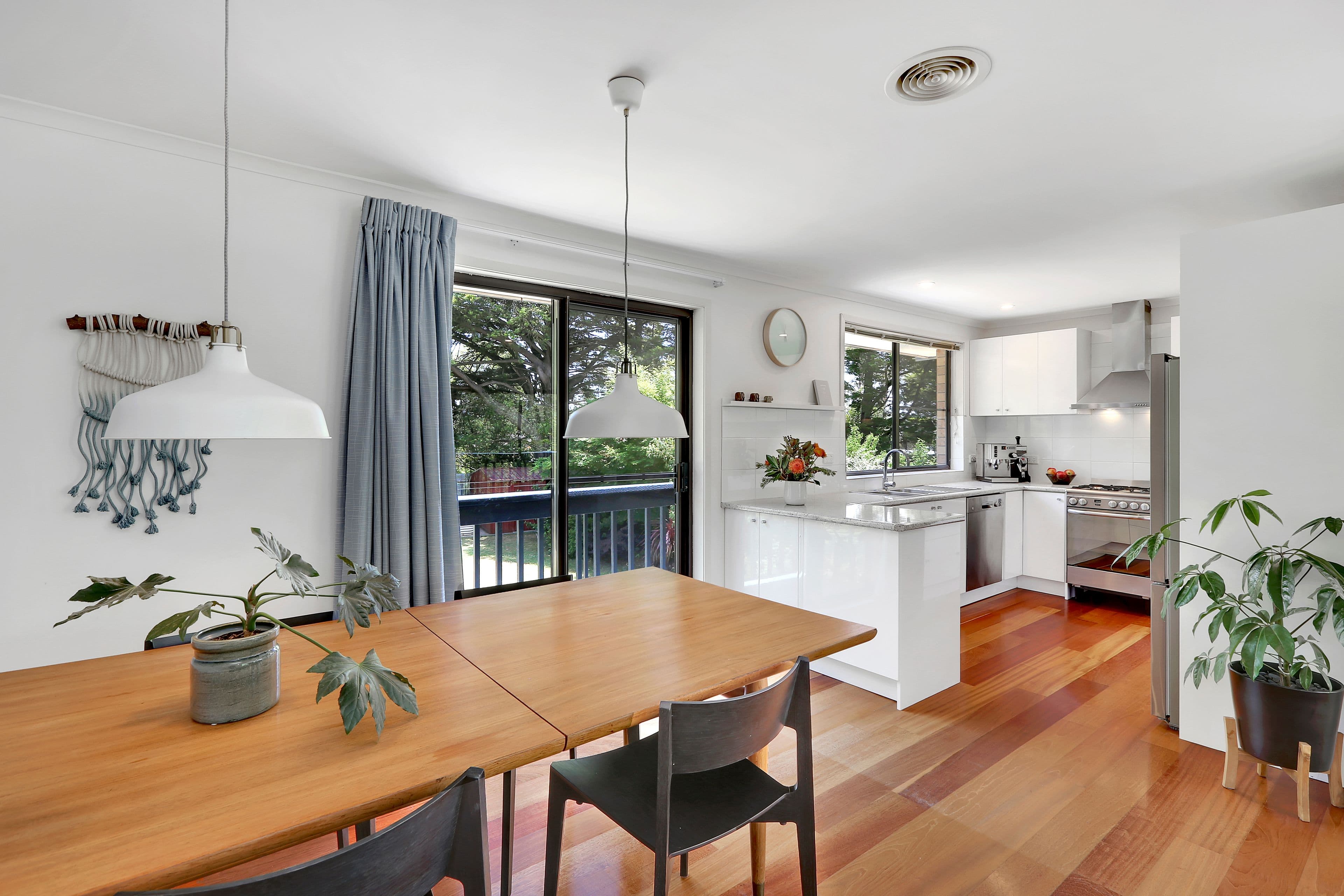238 Hat Hill Road, Blackheath - Thumbnail 2