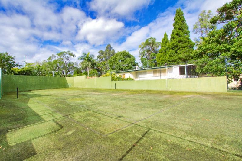 27 Kenmore Road, KENMORE QLD 4069, Kenmore - Thumbnail 2