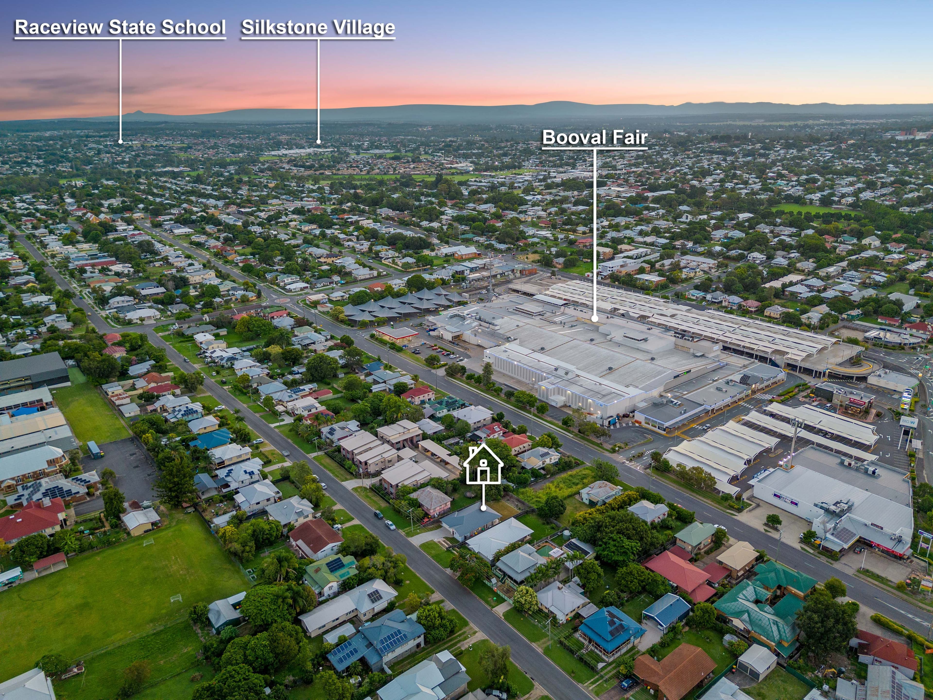 9B Pemberton Street, Booval QLD 4304, Booval - Thumbnail 2