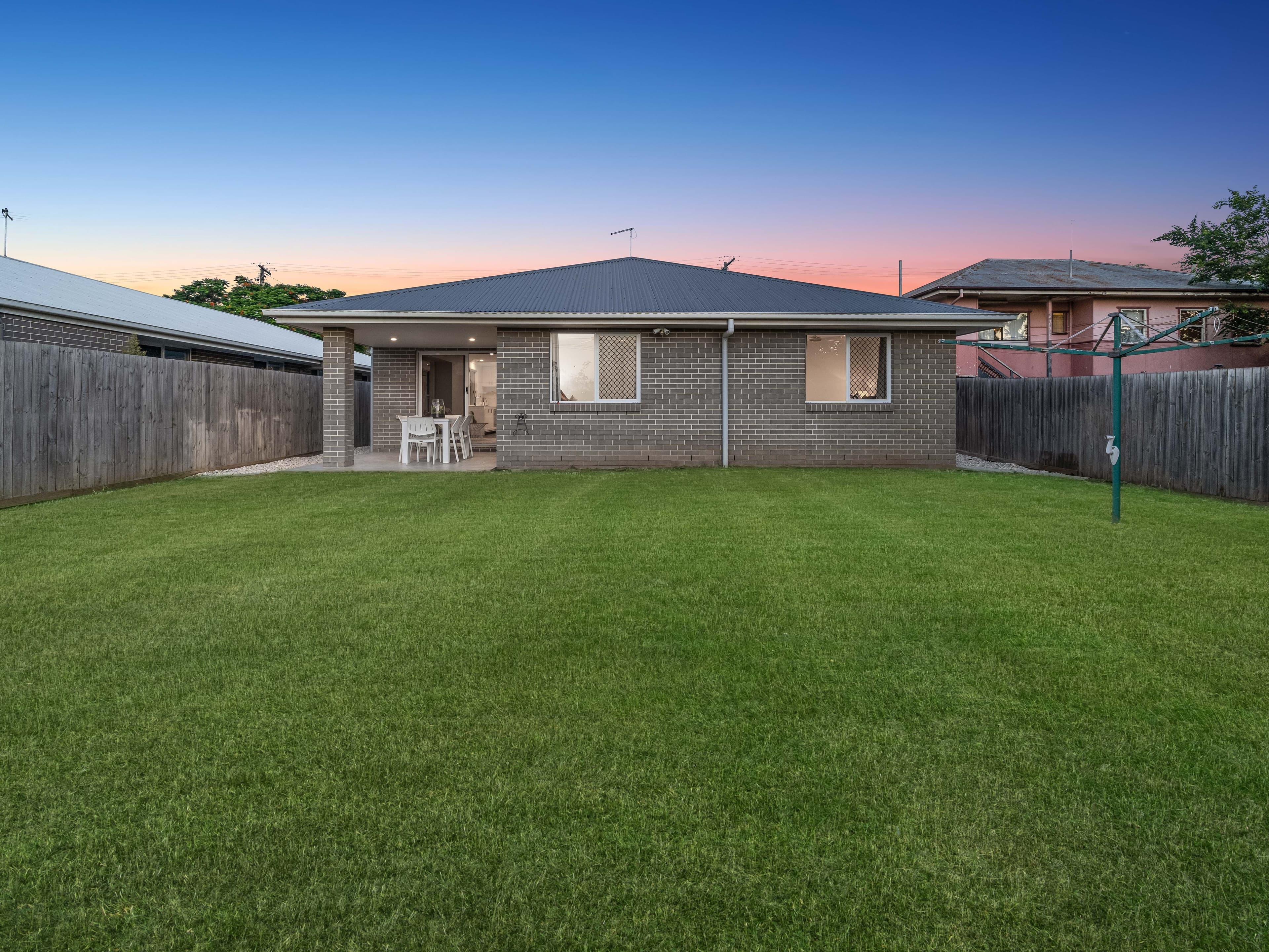 9B Pemberton Street, Booval QLD 4304, Booval - Thumbnail 3