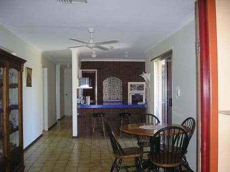 103 Grovelands Drive, CAMILLO WA 6111, Camillo - Thumbnail 6