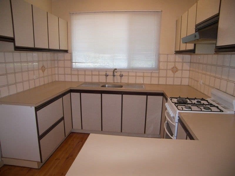 28 Leabrook Drive, PARA HILLS SA 5096, Para Hills - Thumbnail 2