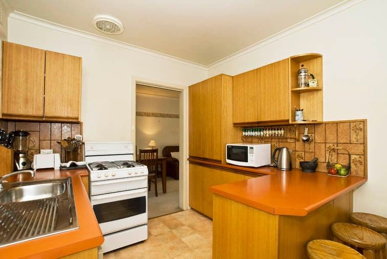 36 Fernside Avenue, BRIAR HILL VIC 3088, Briar Hill - Thumbnail 6