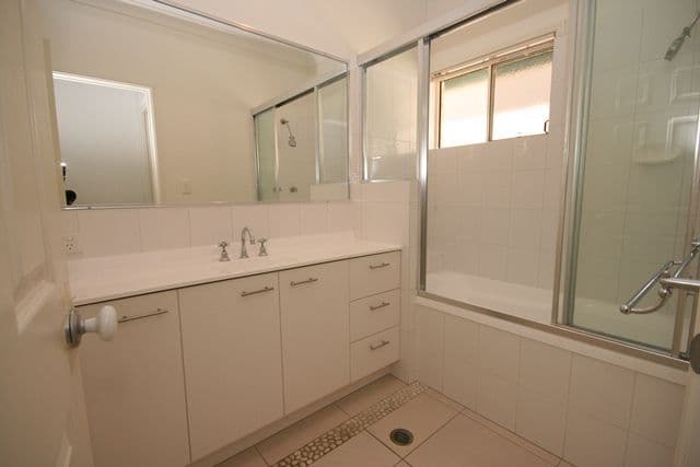 23 Glenrock Parade, NORTH LAKES QLD 4509, North Lakes - Thumbnail 6