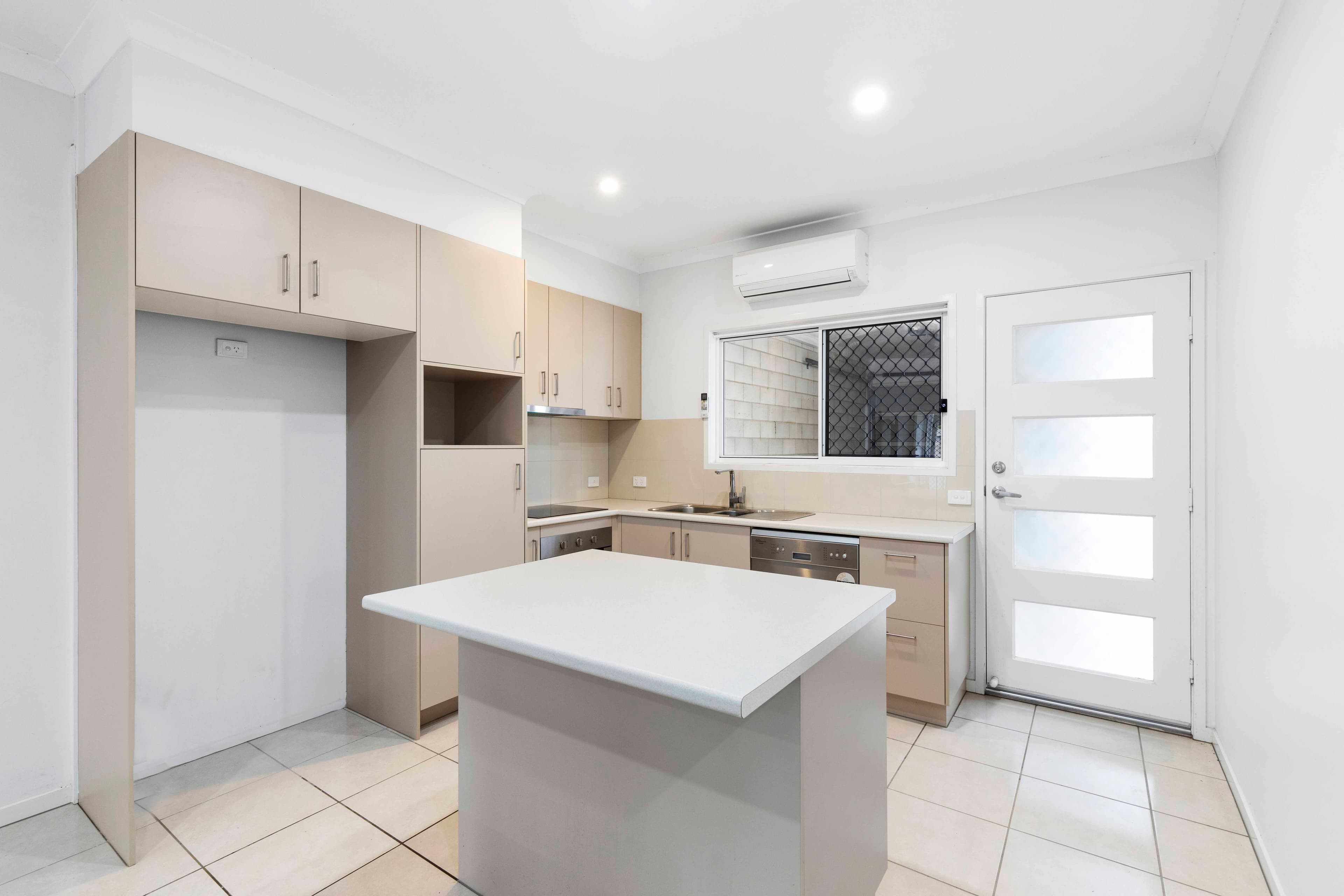 6 Gympie Street North, Landsborough QLD 4550, Landsborough - Thumbnail 6