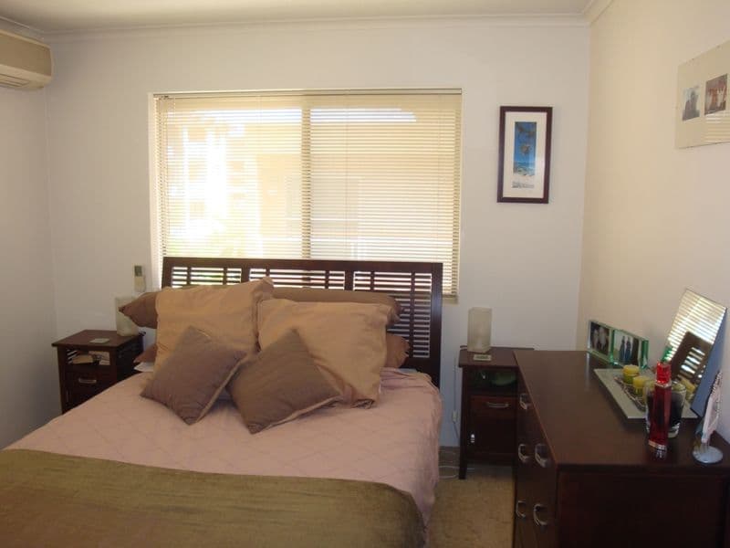 15 Robinson Street, COORPAROO QLD 4151, Coorparoo - Thumbnail 3