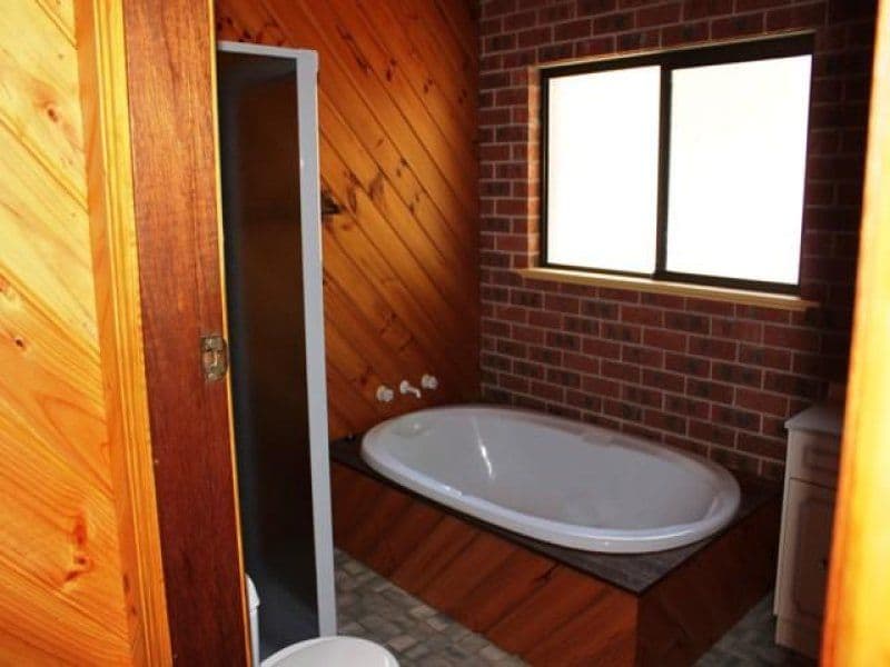 5 Fisherman Road, ST GEORGES BASIN NSW 2540, St Georges Basin - Thumbnail 7