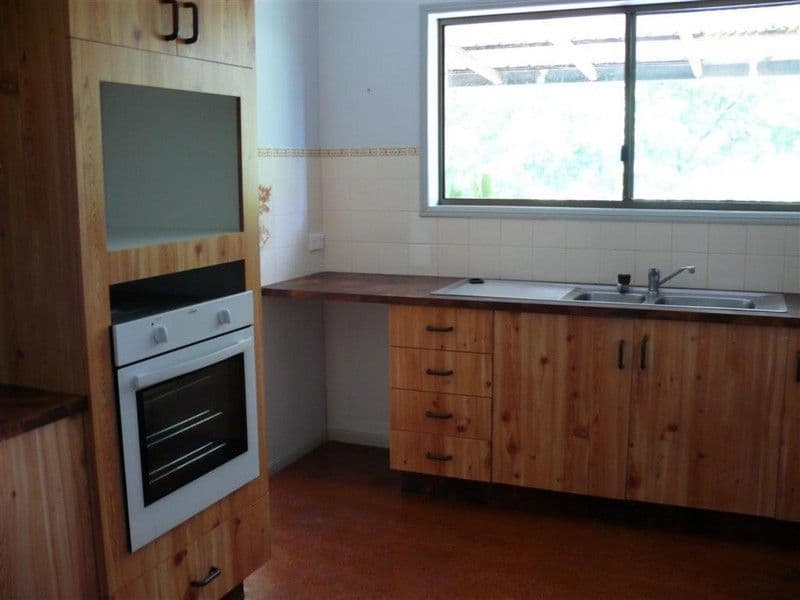 10 Trobriand Place, KAWUNGAN QLD 4655, Kawungan - Thumbnail 3