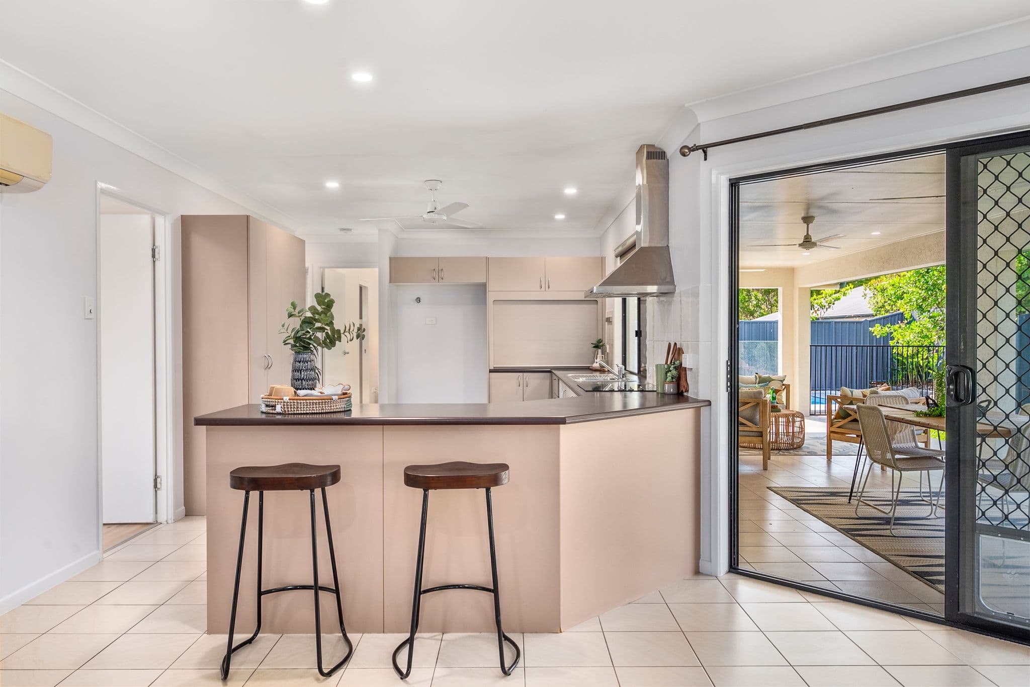 14 Pierce Street, Mount Louisa QLD 4814, Mount Louisa - Thumbnail 4