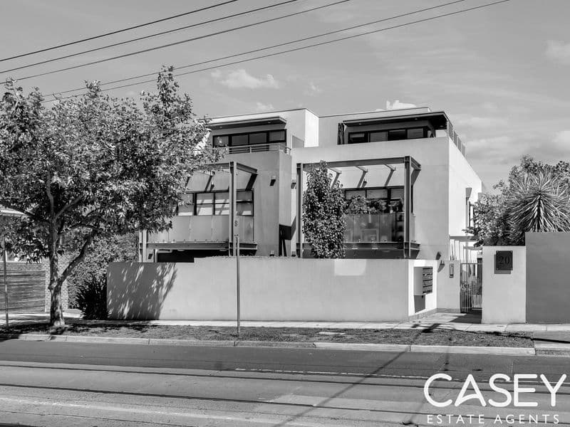 106/20 Hawthorn Road, Caulfield North - Image 1