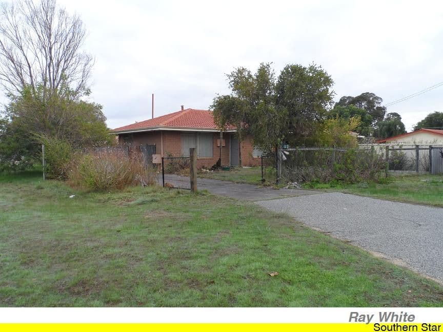 9 Hakea Road, CAMILLO WA 6111, Camillo - Image 1