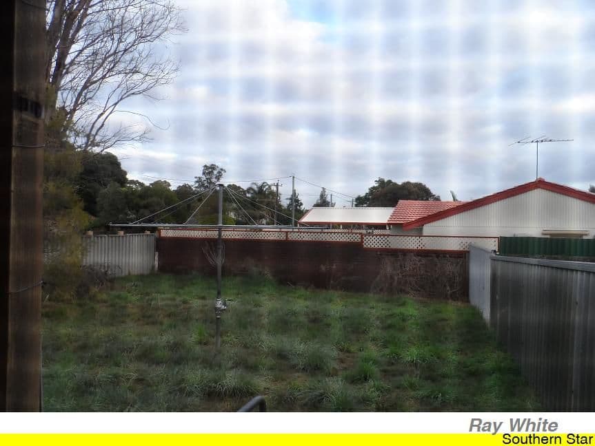 9 Hakea Road, CAMILLO WA 6111, Camillo - Thumbnail 2