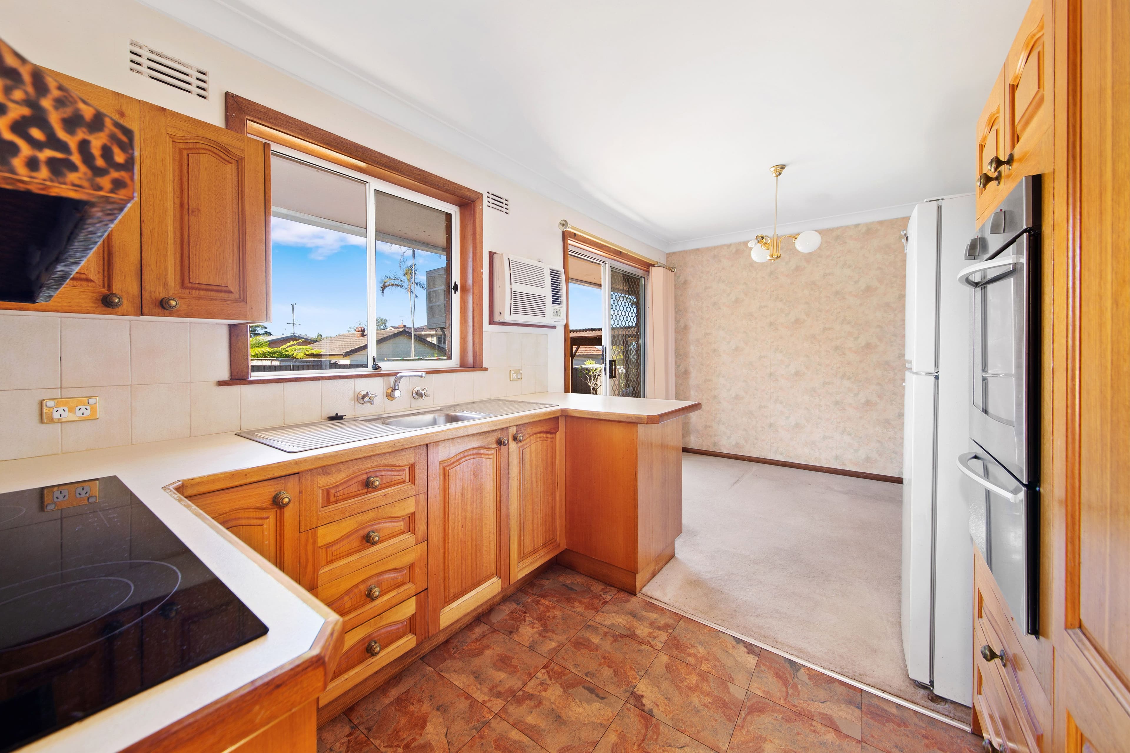 16 Princes Highway, Sylvania - Thumbnail 3