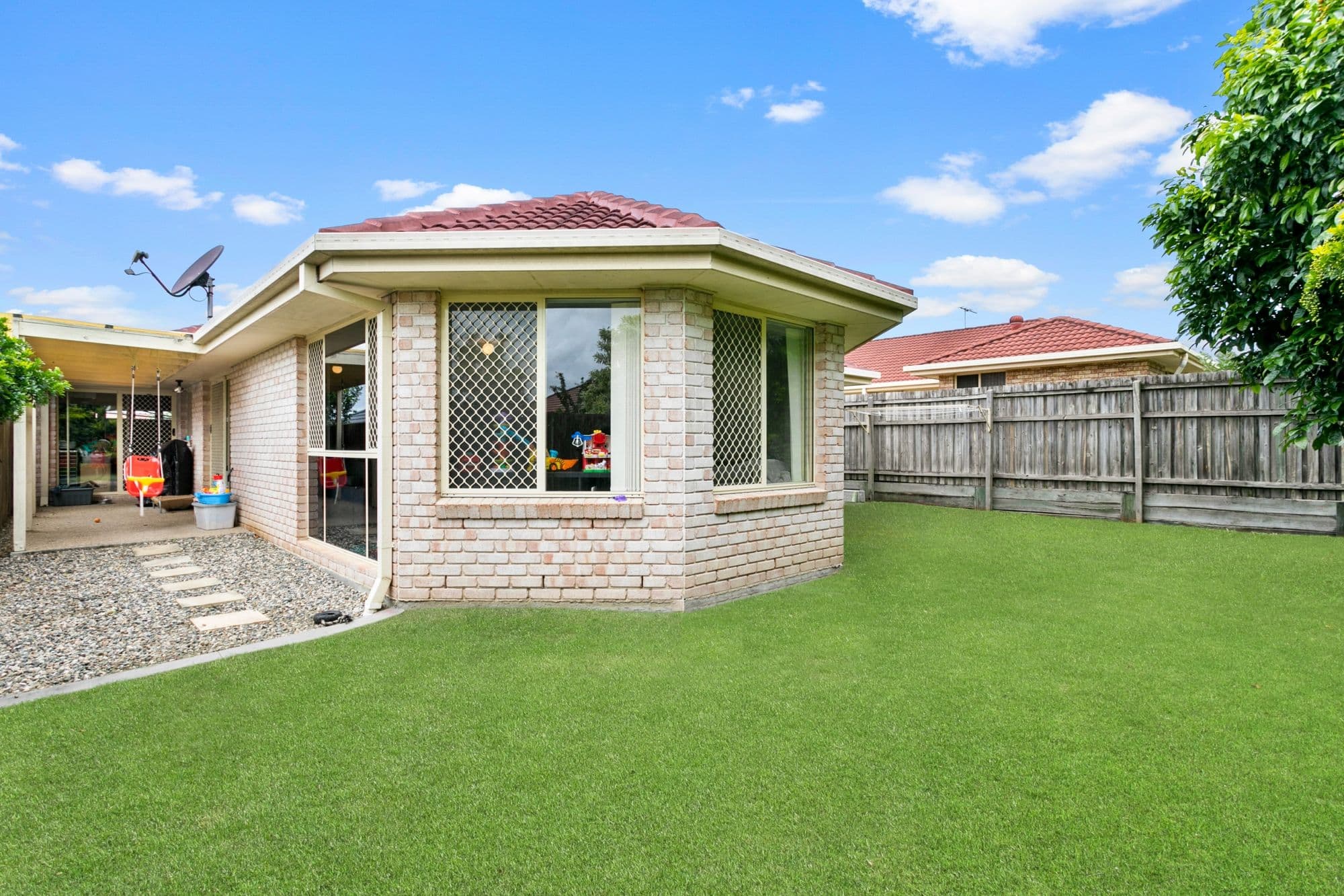 15 Leichhardt Street, North Lakes QLD 4509, North Lakes - Thumbnail 4