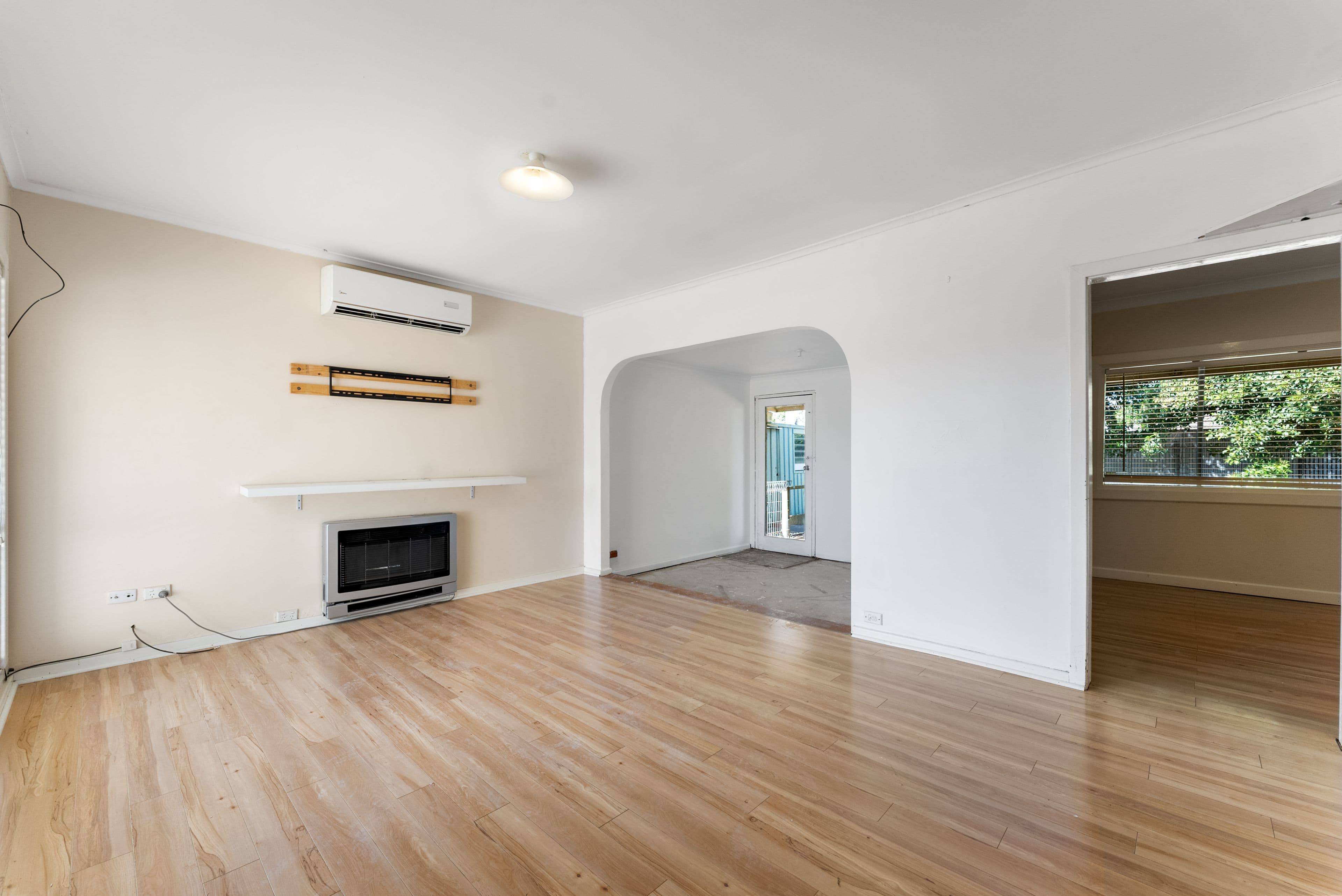 21 Edgecombe Road, Davoren Park SA 5113, Davoren Park - Thumbnail 4