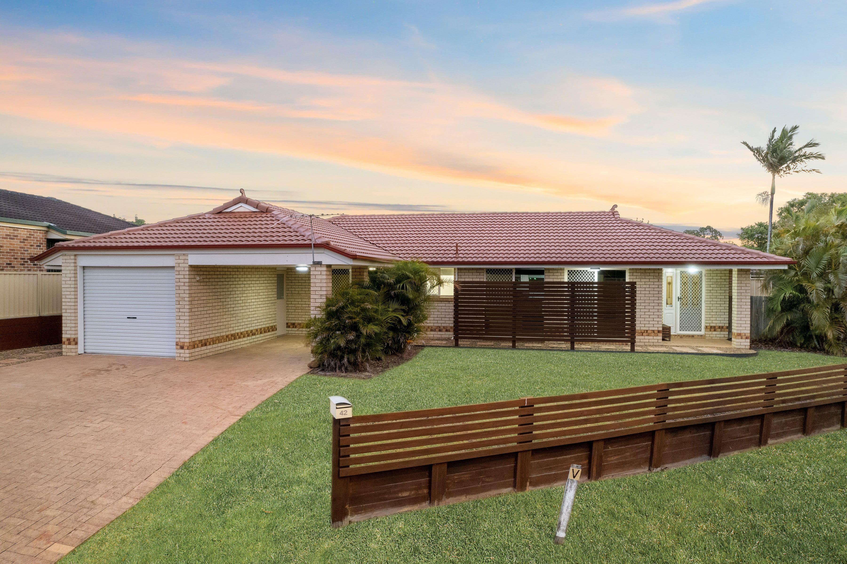 42 Wiltshire Street, Heritage Park QLD 4118, Heritage Park - Thumbnail 2