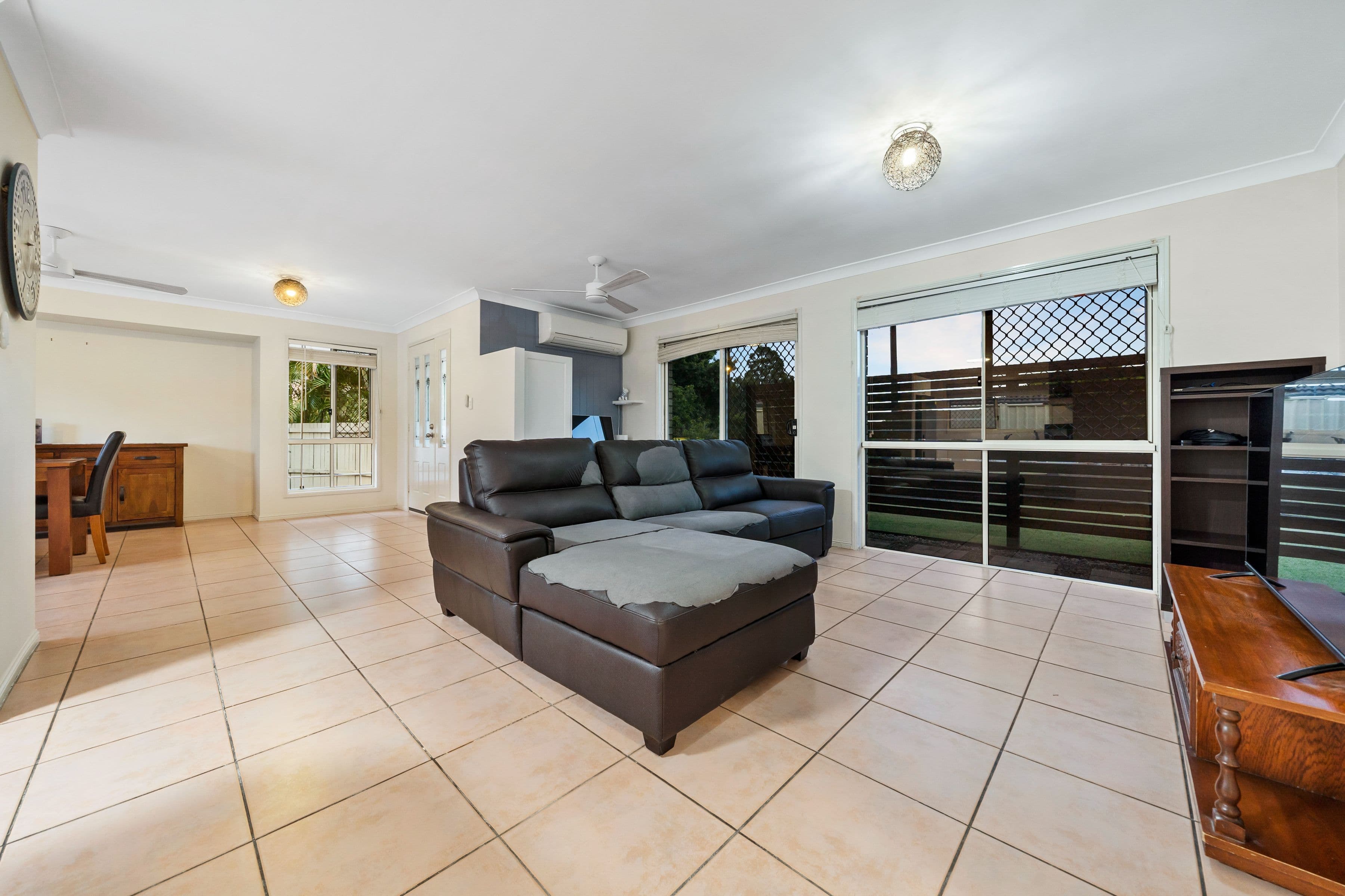 42 Wiltshire Street, Heritage Park QLD 4118, Heritage Park - Thumbnail 3