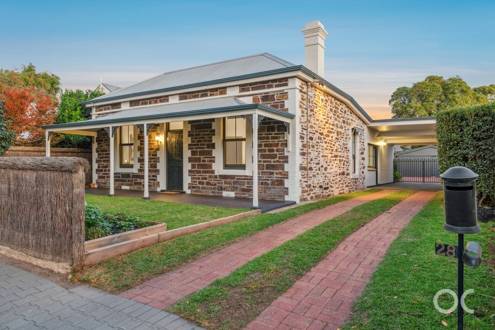 28 North Parade, Kingswood - Image 1