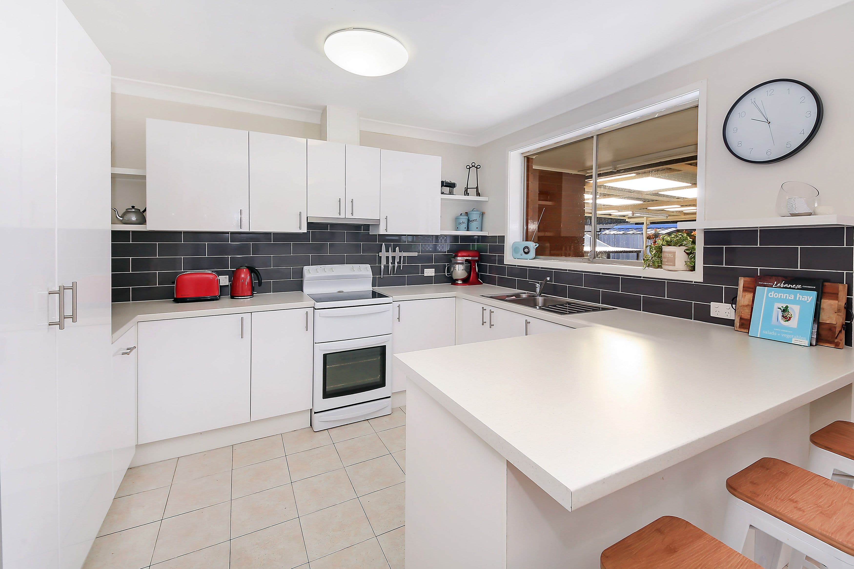 6 Orison Street, Georges Hall - Thumbnail 3