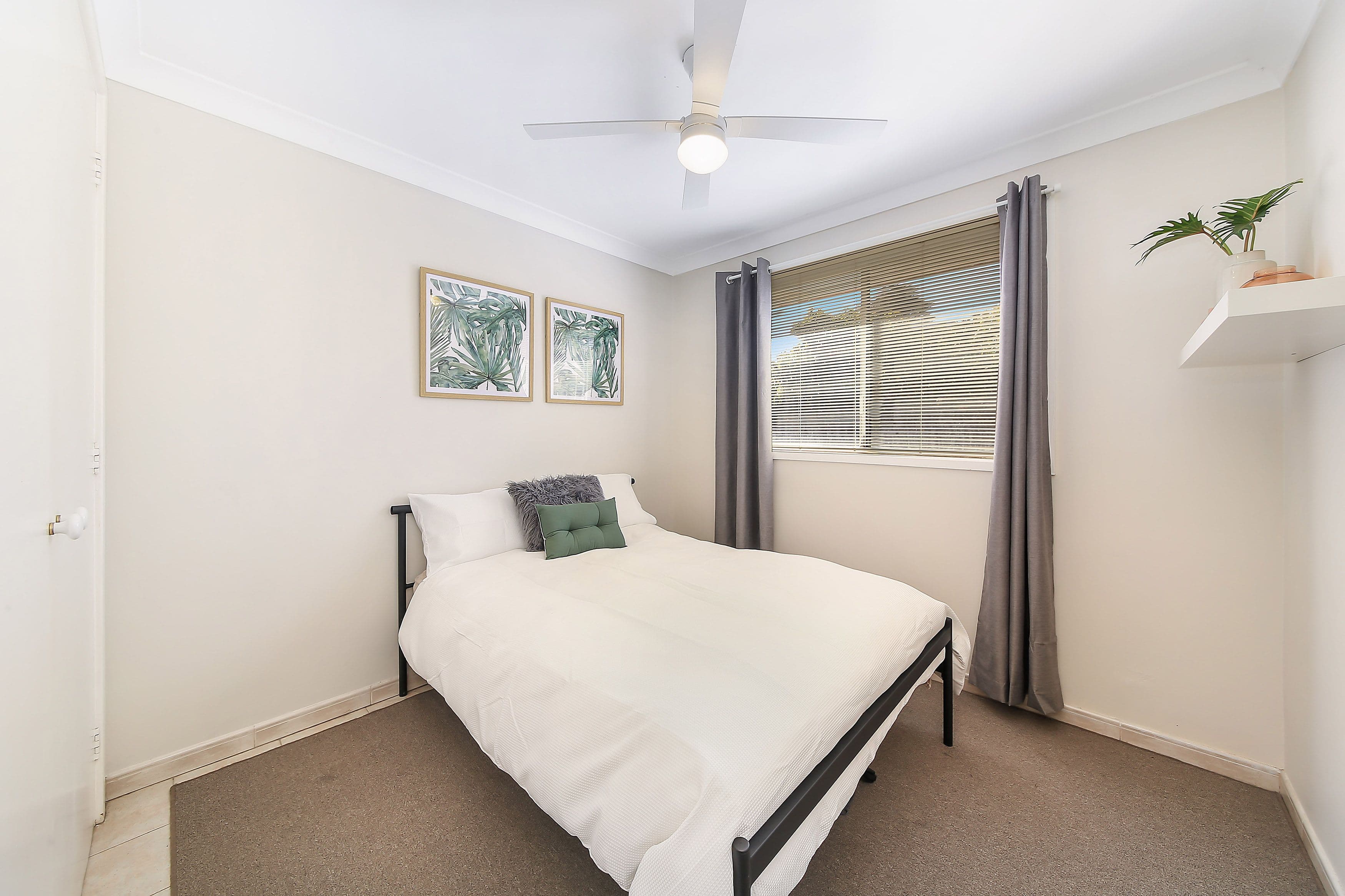 6 Orison Street, Georges Hall - Thumbnail 6