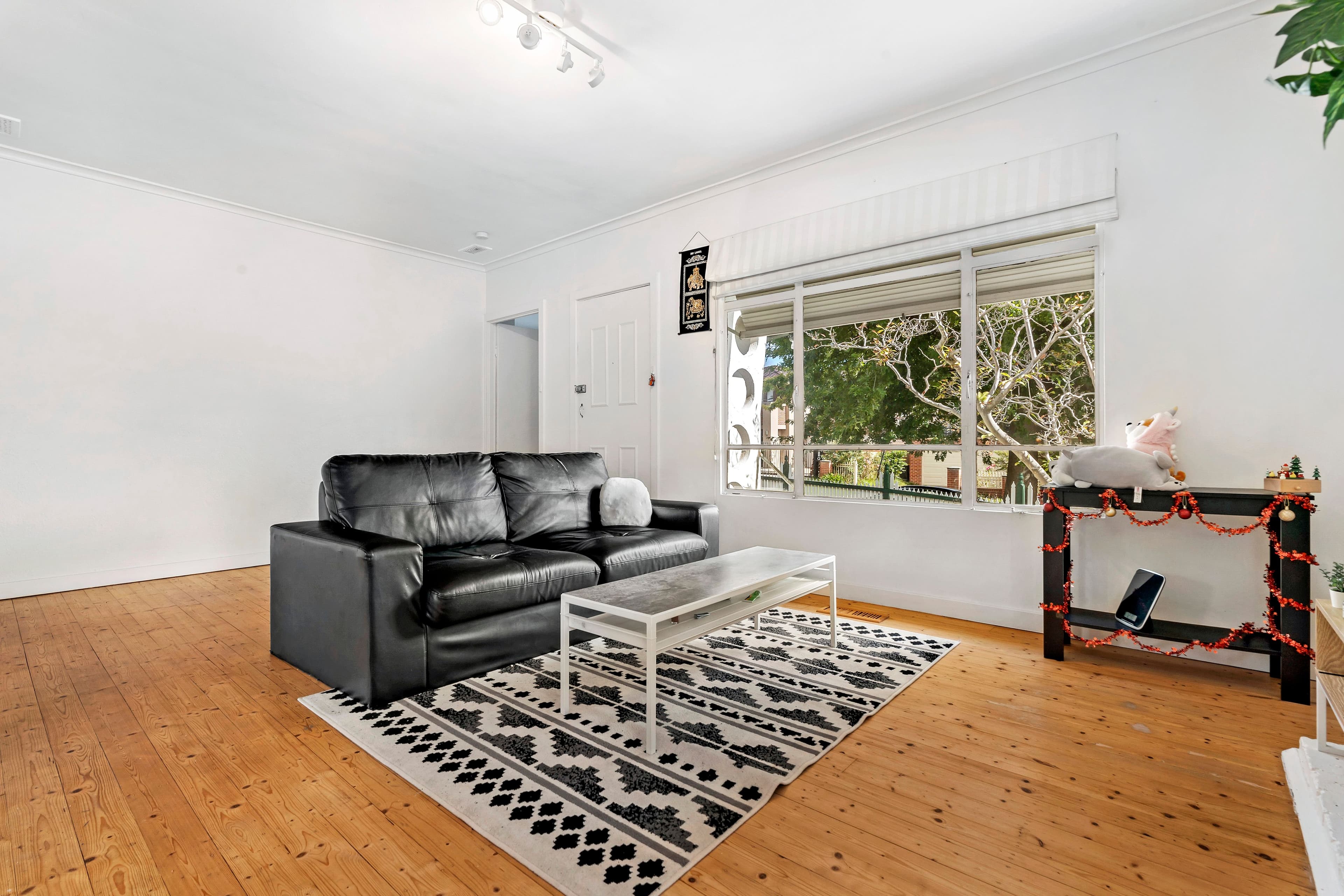 12 Euroka Street, Chadstone VIC 3148, Chadstone - Image 1