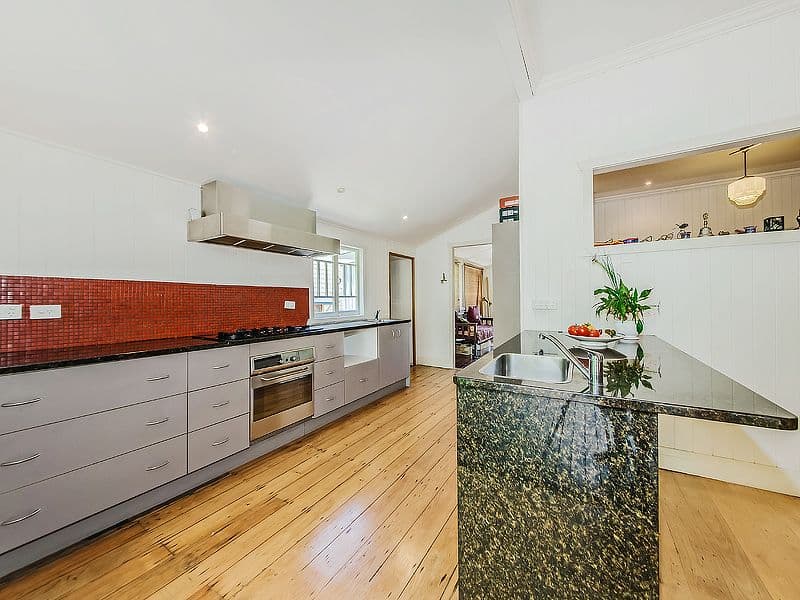 48 Hipwood Avenue, COORPAROO QLD 4151, Coorparoo - Thumbnail 5
