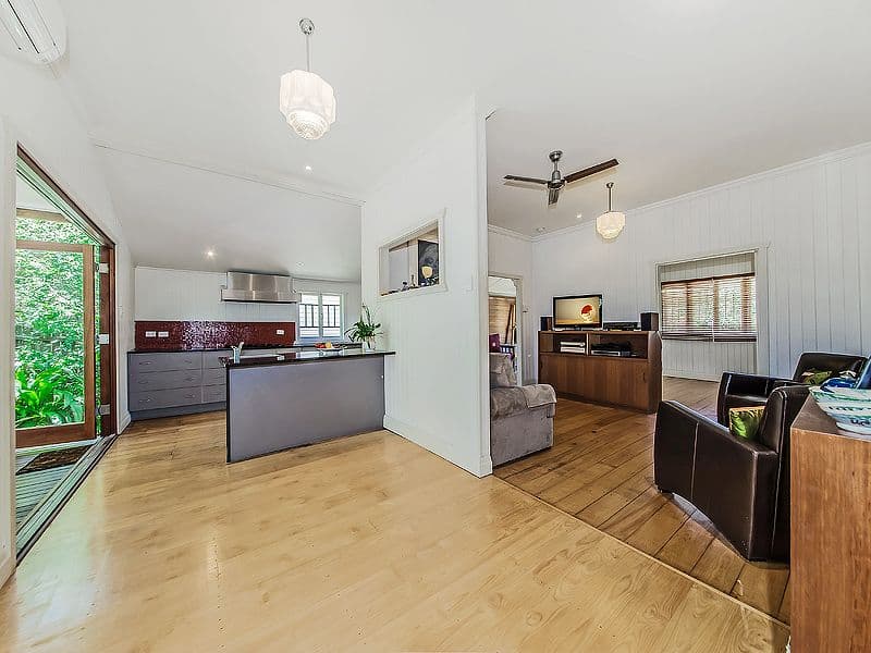 48 Hipwood Avenue, COORPAROO QLD 4151, Coorparoo - Thumbnail 6