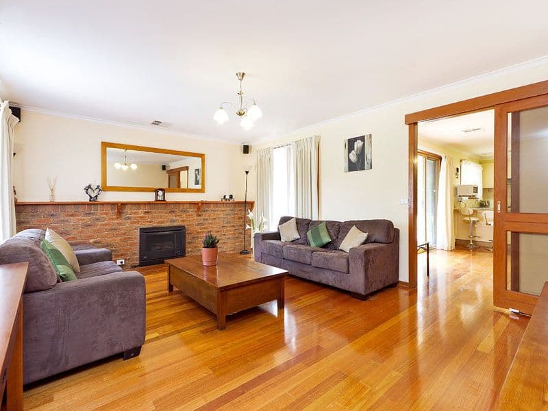 15 Nickson Close, Dingley Village VIC 3172, Dingley Village - Thumbnail 2
