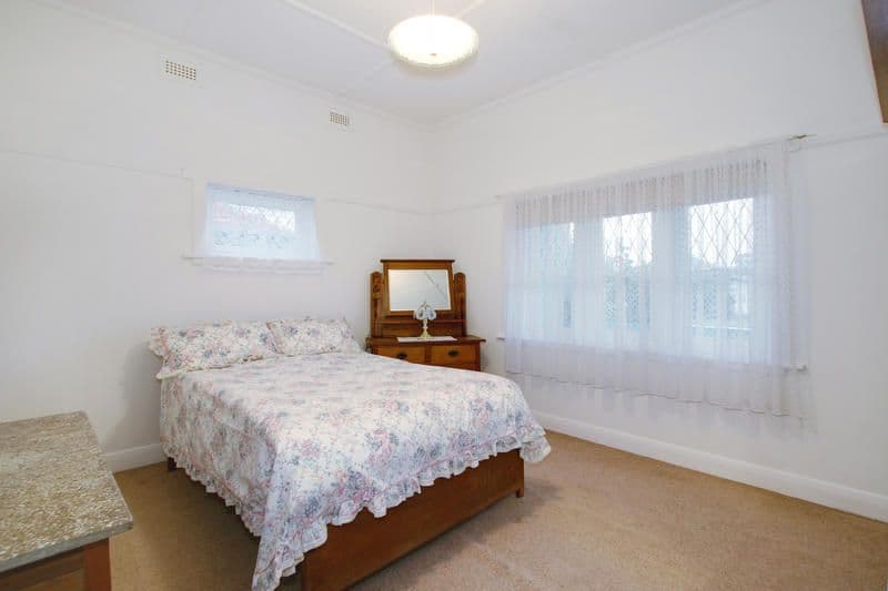 52 Eleebana Avenue, HUGHESDALE VIC 3166, Hughesdale - Thumbnail 5