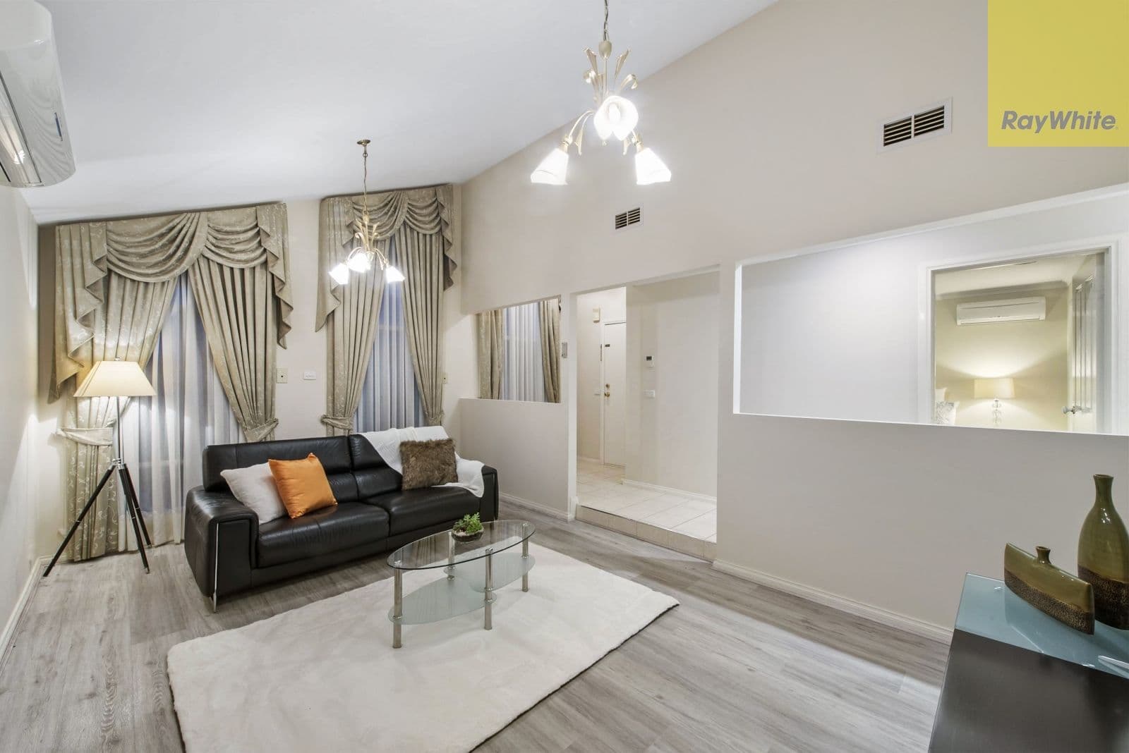 4 Charles Court, Sydenham VIC 3037, Sydenham - Thumbnail 2