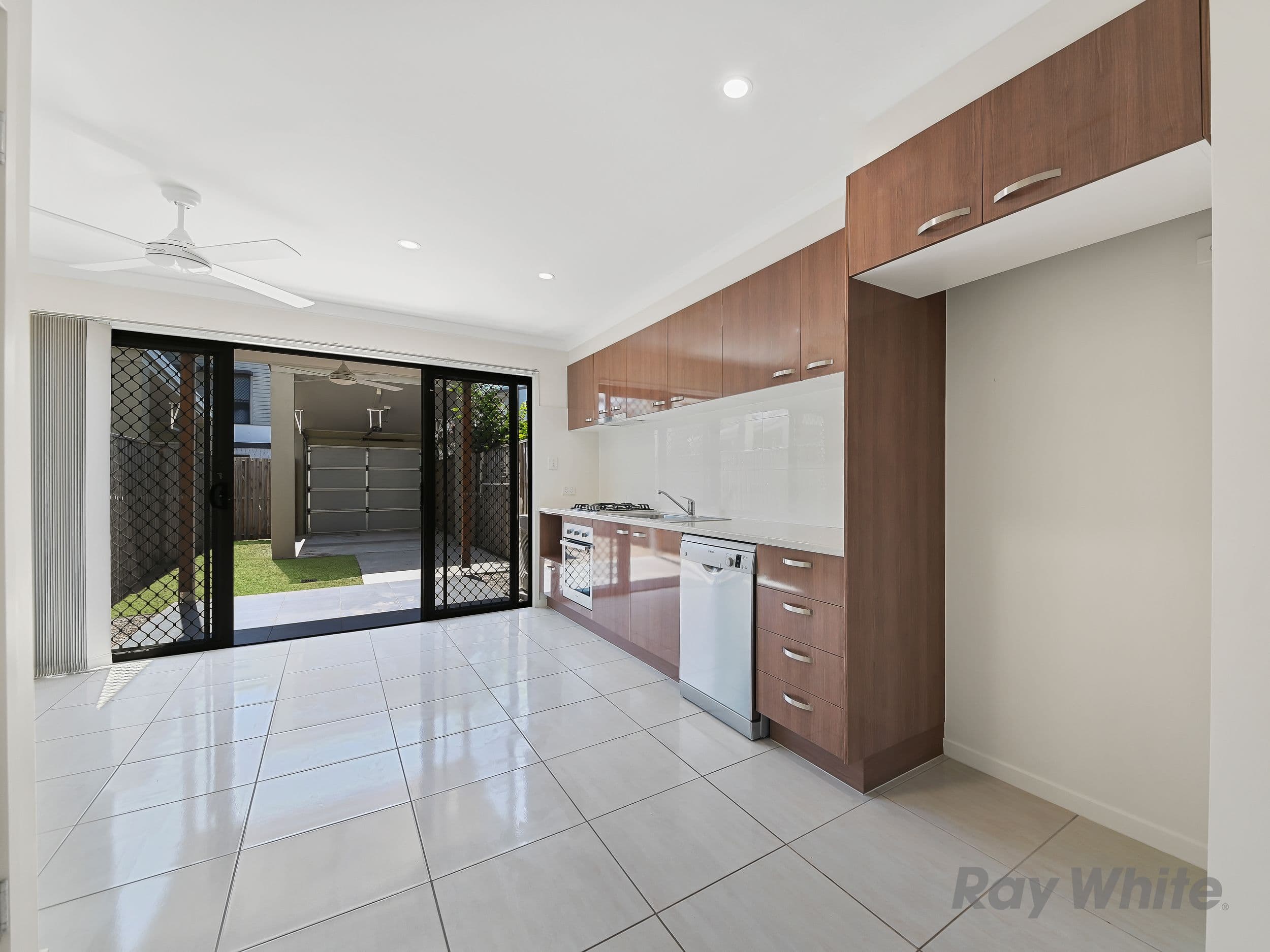 5 Cairncross Lane, Kensington VIC 3031, Kensington - Thumbnail 7