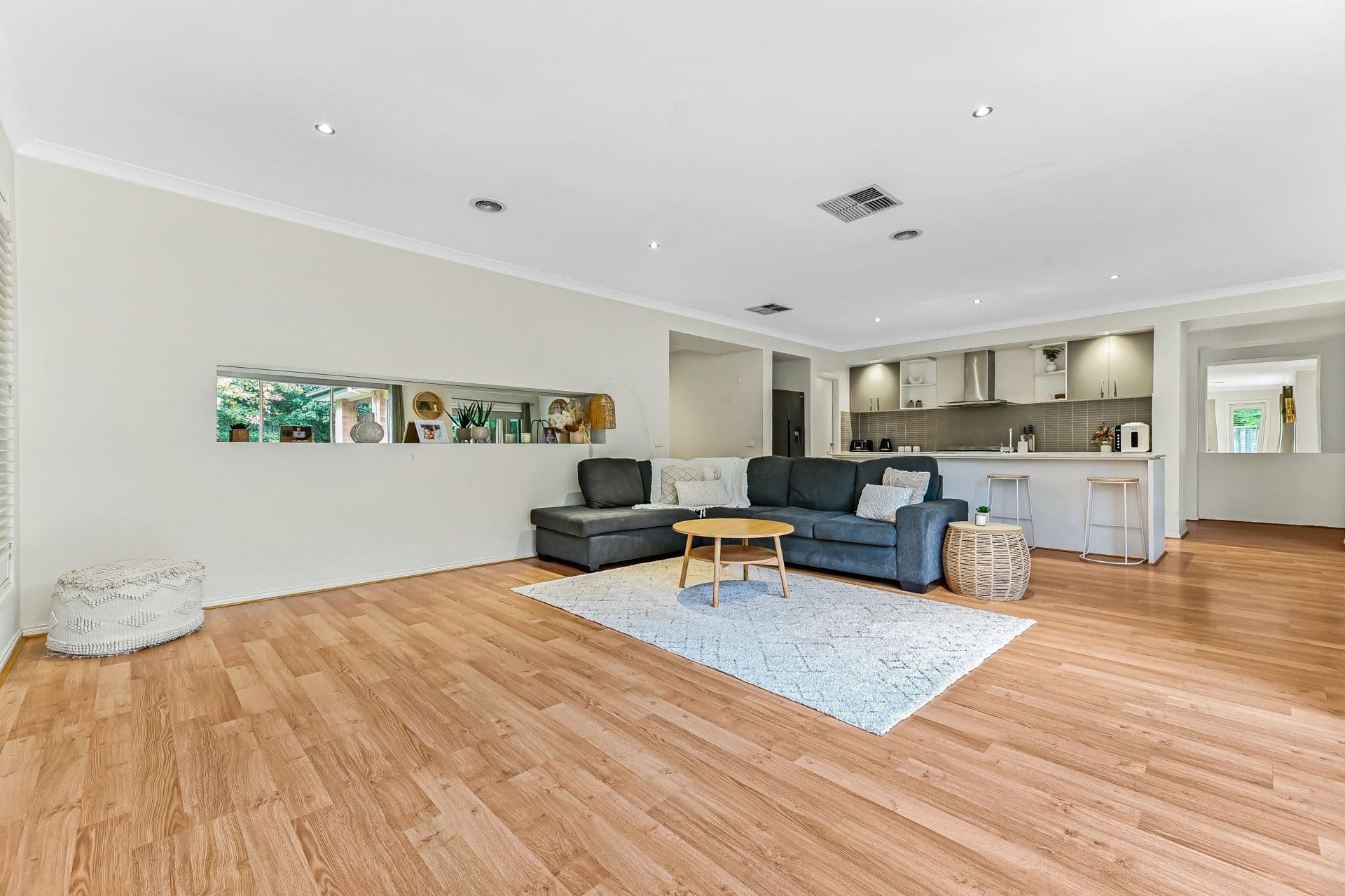 8 Grand Manor Drive, Berwick VIC 3806, Berwick - Thumbnail 3