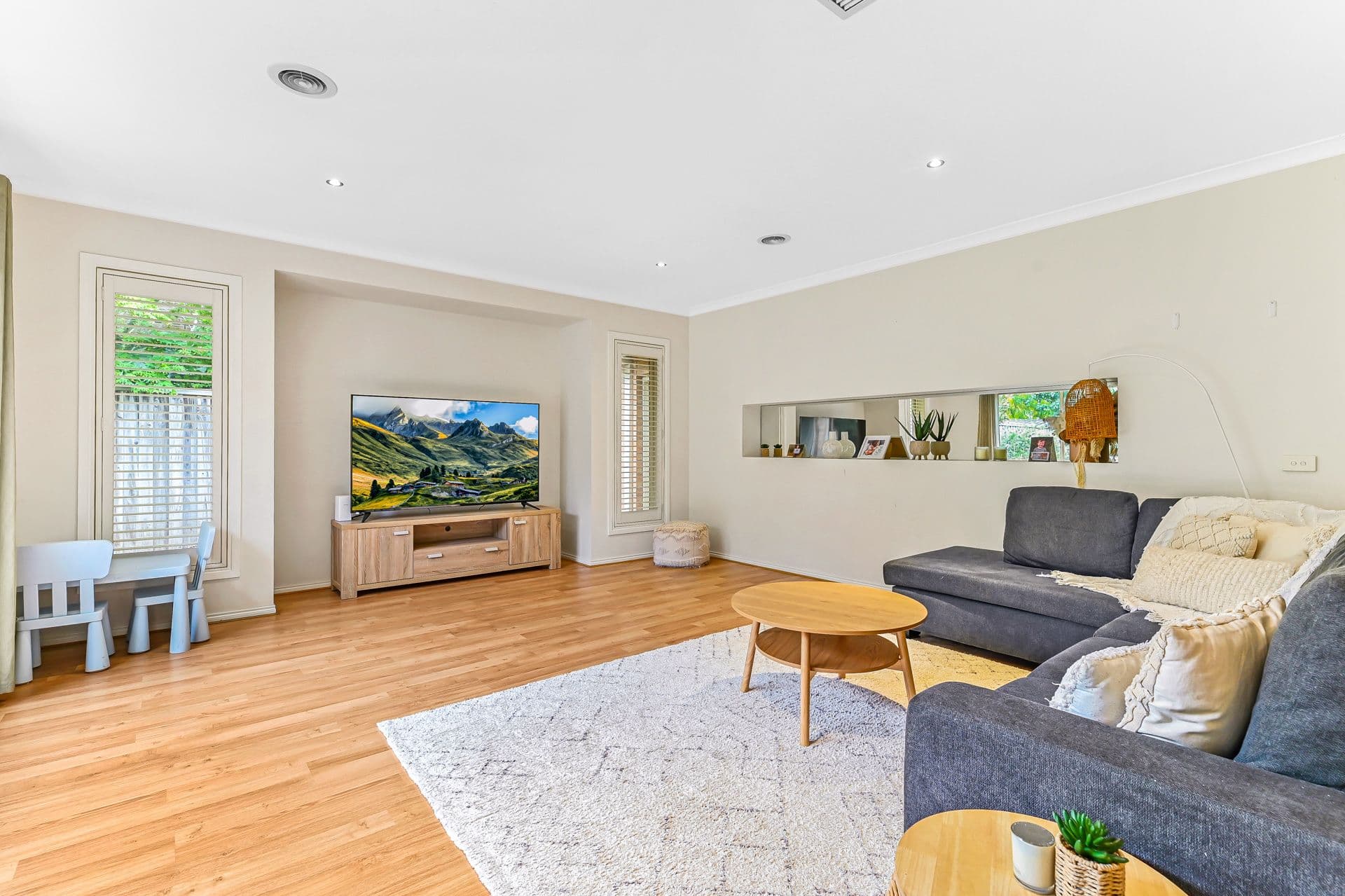 8 Grand Manor Drive, Berwick VIC 3806, Berwick - Thumbnail 4