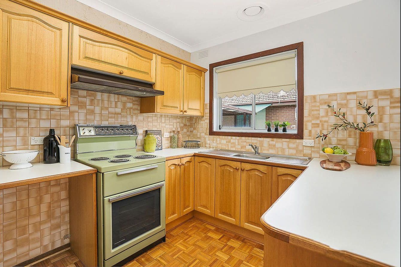 56 Sherbrooke Avenue, Oakleigh South VIC 3167, Oakleigh South - Thumbnail 3