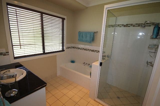 52 Southern Cross Drive, DALBY QLD 4405, Dalby - Thumbnail 6