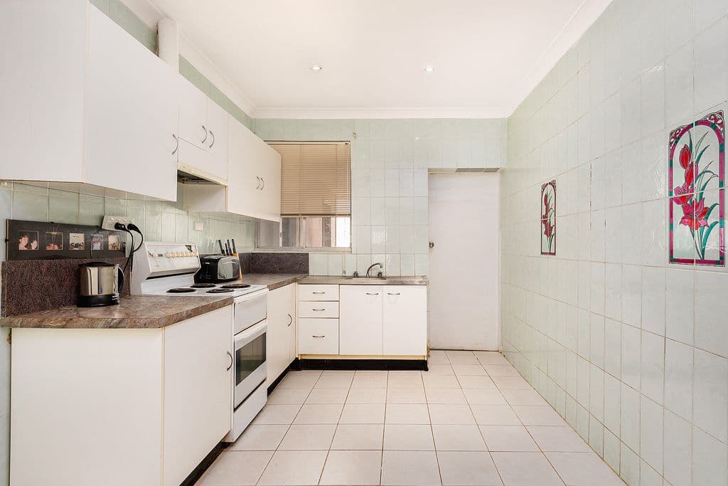 53 Watkin Street, Newtown - Thumbnail 4