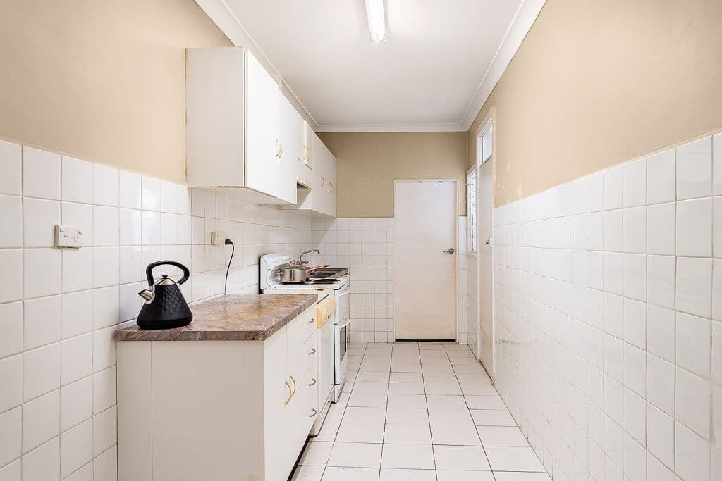 53 Watkin Street, Newtown - Thumbnail 7