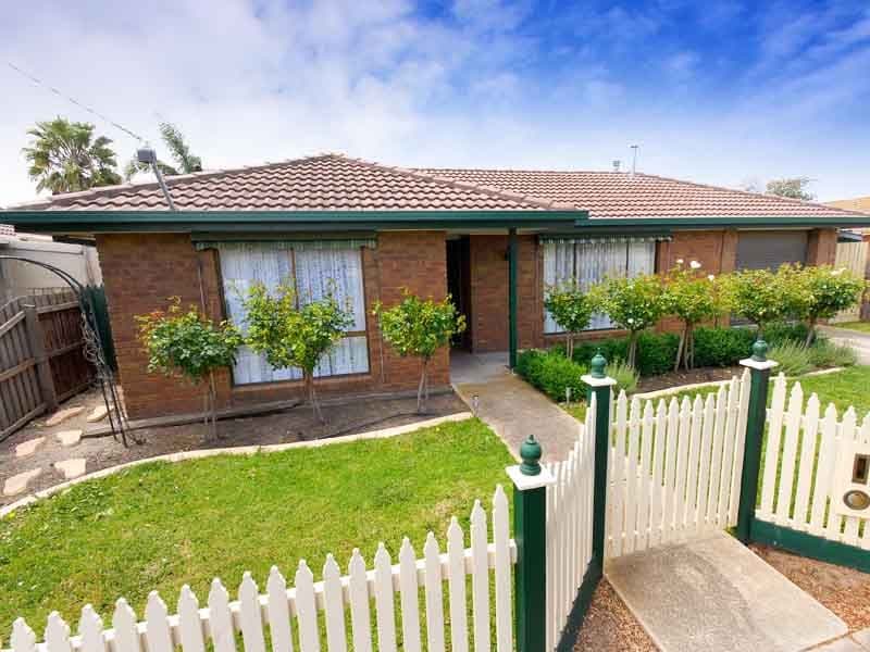 9 Ottoman Court, ST ALBANS PARK VIC 3219, St Albans Park - Image 1