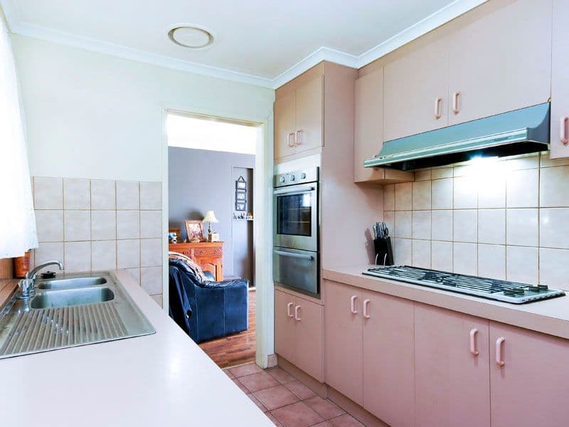 9 Ottoman Court, ST ALBANS PARK VIC 3219, St Albans Park - Thumbnail 3