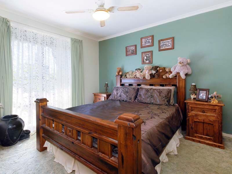 9 Ottoman Court, ST ALBANS PARK VIC 3219, St Albans Park - Thumbnail 5