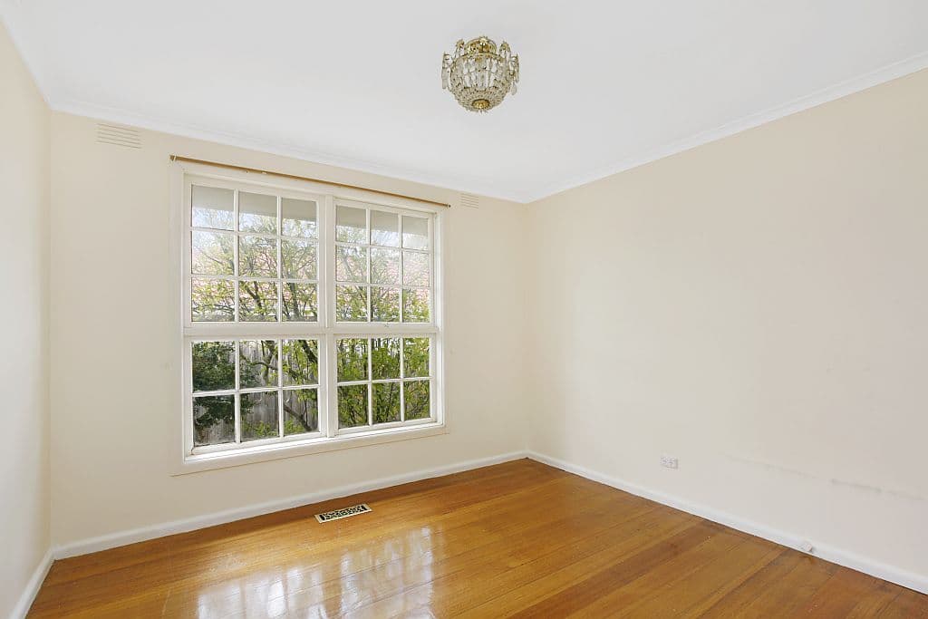 8 Huskisson Avenue, Lalor VIC 3075, Lalor - Thumbnail 5