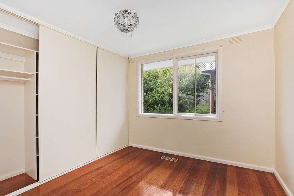 8 Huskisson Avenue, Lalor VIC 3075, Lalor - Thumbnail 6
