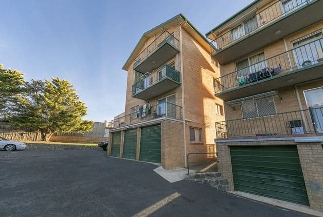 9 Derrima Road, Queanbeyan - Image 1