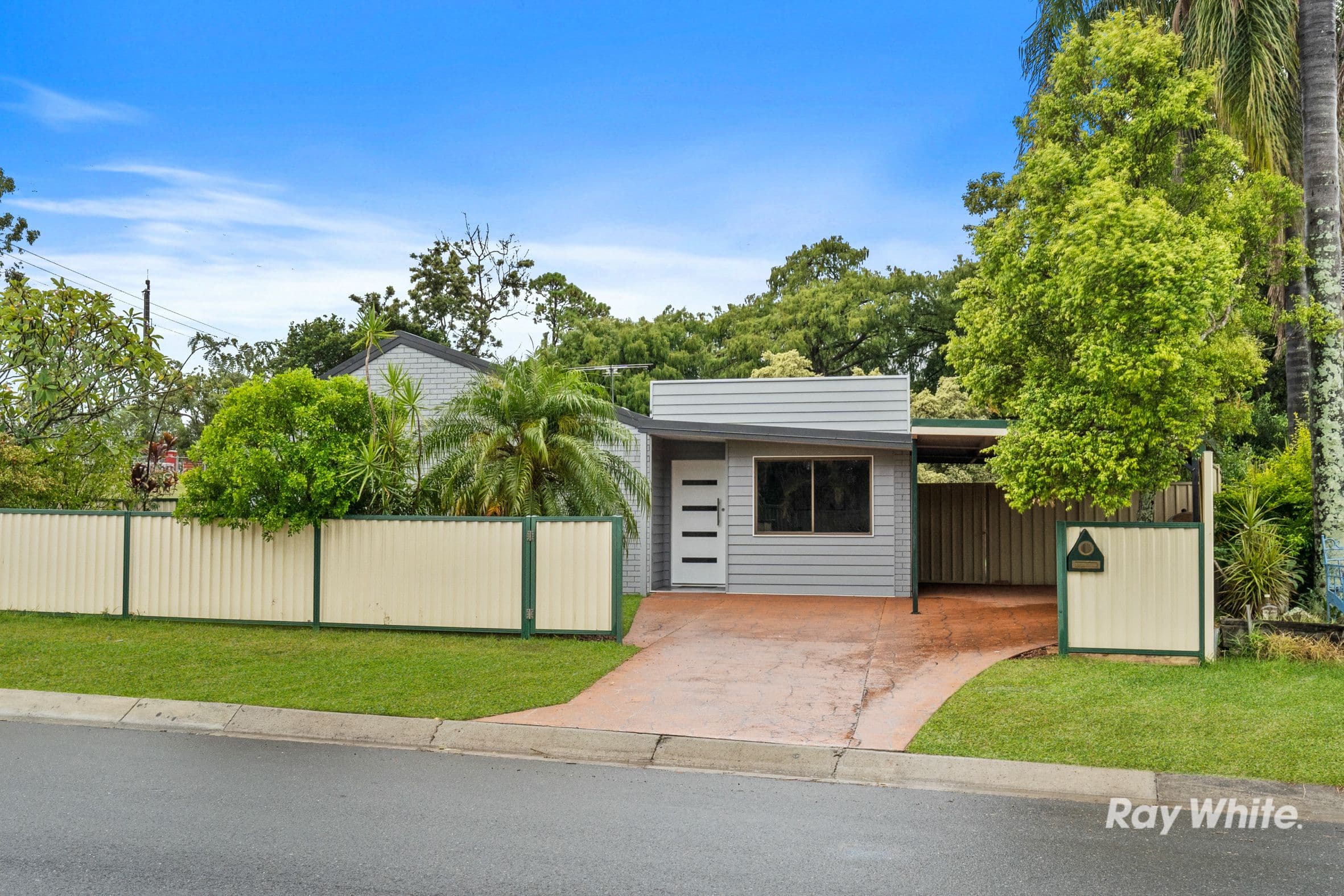 15 Yorkshire Crescent, Mount Warren Park QLD 4207, Mount Warren Park - Thumbnail 3
