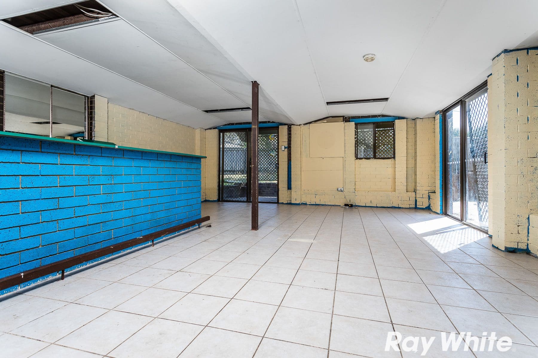 18 MOUTARA Street, Kallangur QLD 4503, Kallangur - Thumbnail 8