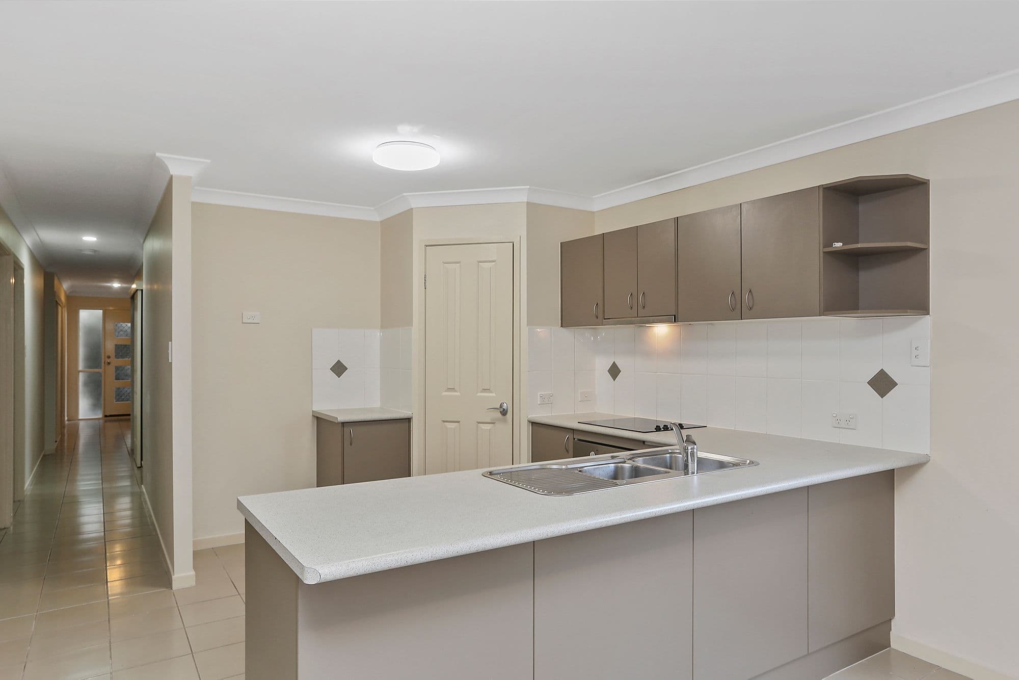 8 Barrington Street, Springfield Lakes QLD 4300, Springfield Lakes - Image 1