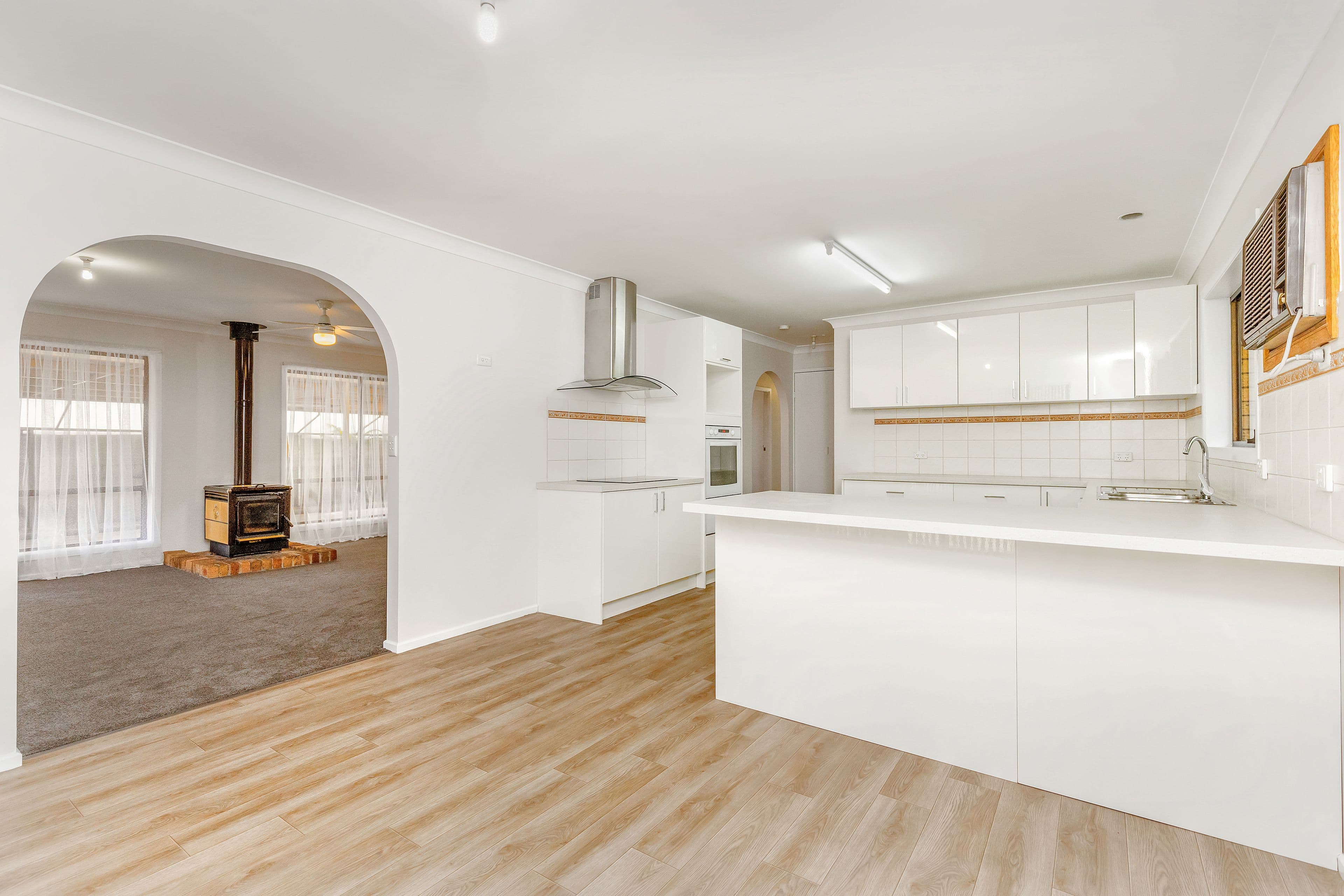 51 Pinaroo Drive, Glenfield Park NSW 2650, Glenfield Park - Thumbnail 3